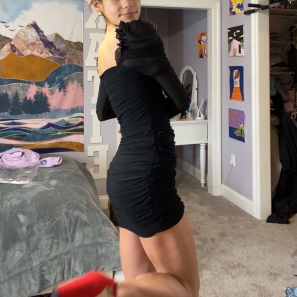 Long Sleeve Tight Dress